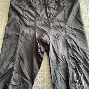 2XU compression shorts size M